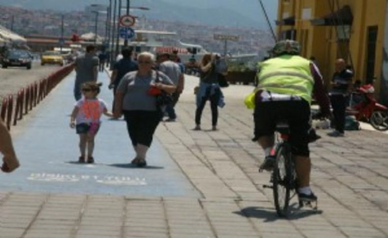 Bisikletçiye yol yok!