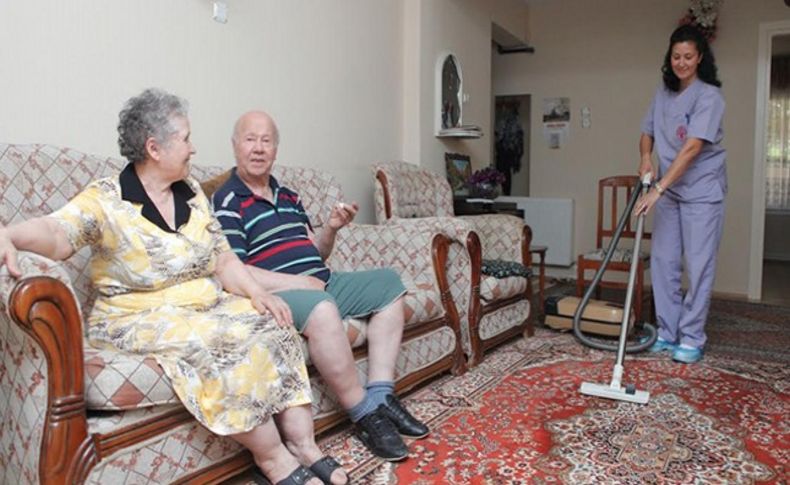 Bornova’da ihtiyacı olan yaşlılara belediye güvencesi