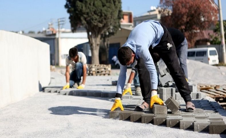 Bornova Belediyesi’nden yol hamlesi