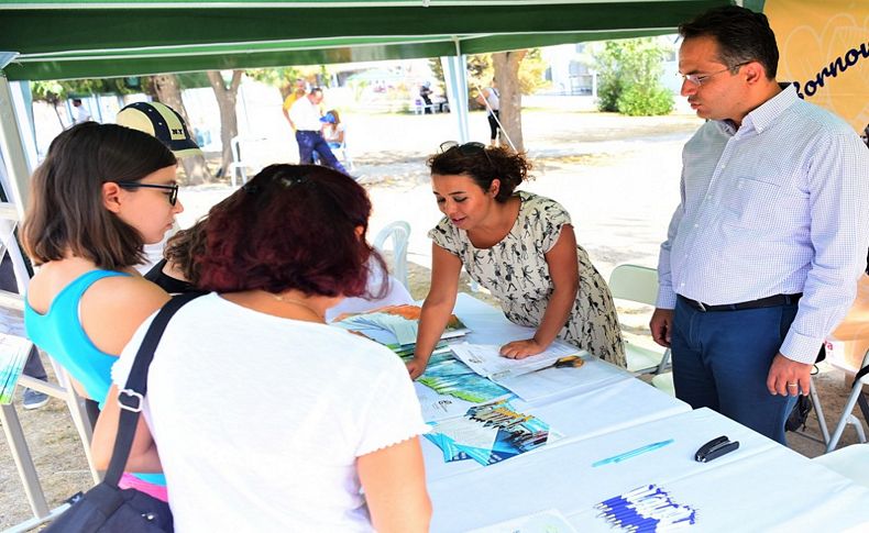 Bornova’da eğitim gören öğrencilere Dost Kart ayrıcalığı