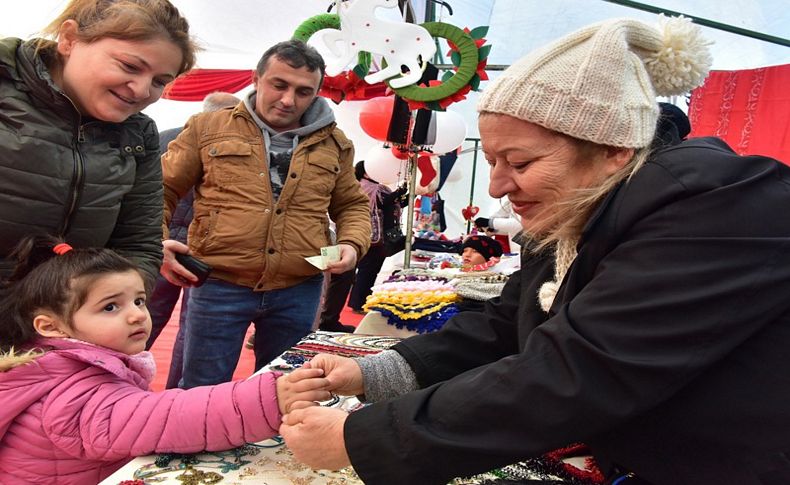 Bornova’da ‘Yeni Yıl Hediyelik Eşya Günleri’ başladı