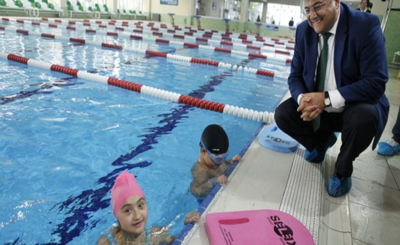 Bornova’da Belediyesi’nden ‘engelsiz’ hizmet