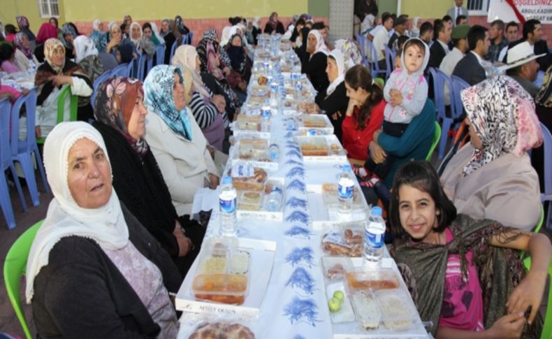 Bozok Bereket Kervanı, Yenifakılı ilçesinde iftar verdi