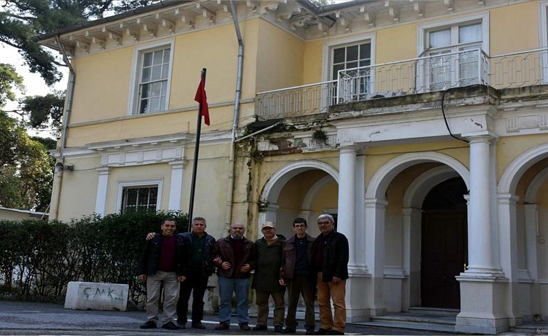 Bucalı çınarlar yıllar sonra buluştu