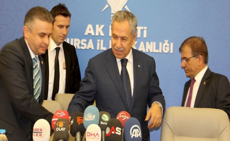 Bülent Arınç'tan Bahçeli'nin paket yorumuna tepki: Bu densizliktir