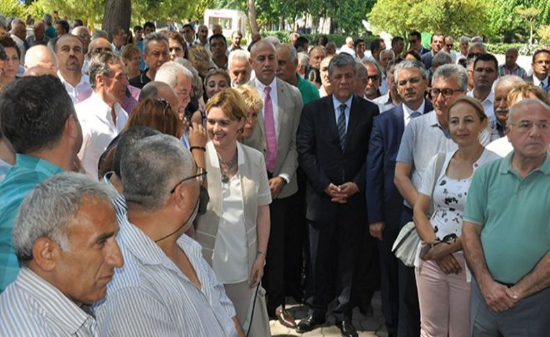 CHP İzmir İl Örgütü bayramlaştı