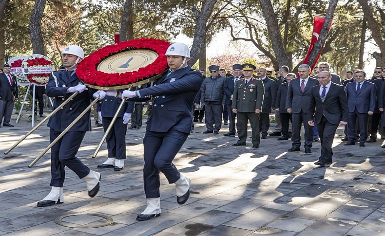 Çanakkale şehitleri için İzmir’de anma töreni