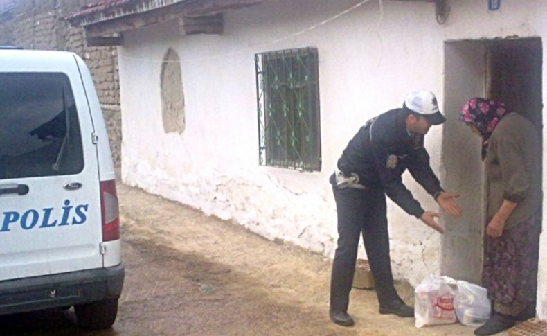 Çekerek polisinden ihtiyaç sahibi aileye gıda yardımı