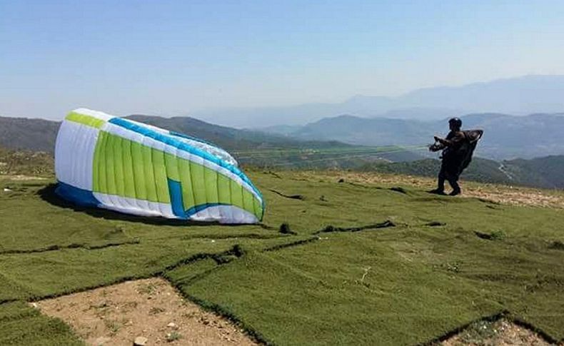 İzmirli paraşütçü 'ters rüzgar' kurbanı olmuş