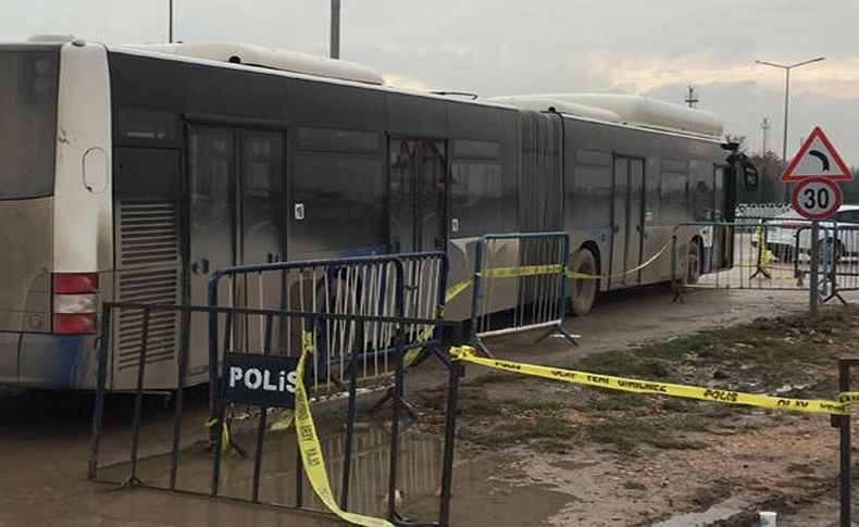 Cezaevi önünde dehşet! Gazi ve avukatlara otobüs çarptı