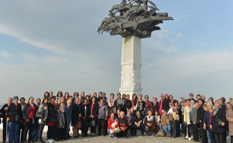 Çiğlili kadınlara İzmir turu