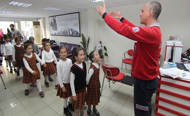 Menderes'te evde sağlık hizmeti dersi