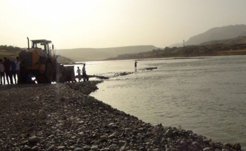 Dicle Nehri'nde bir çocuk kayboldu