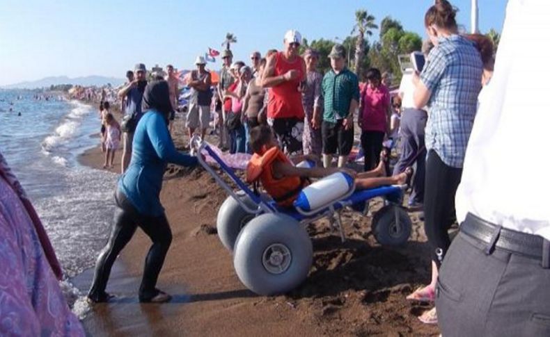 Dikili'de deniz engel tanımadı