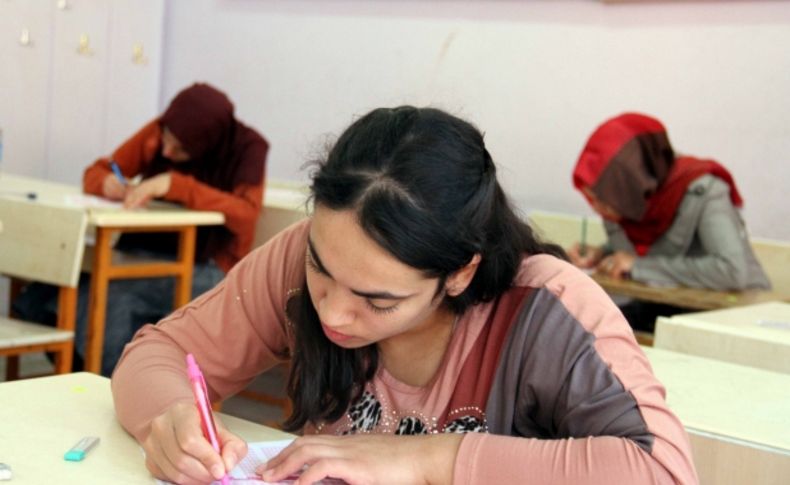 Diyarbakır’da on binlerce kişi ‘Efendimiz sınavına’ girdi