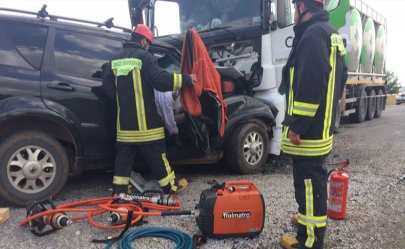 Ege'de yollar kan gölü