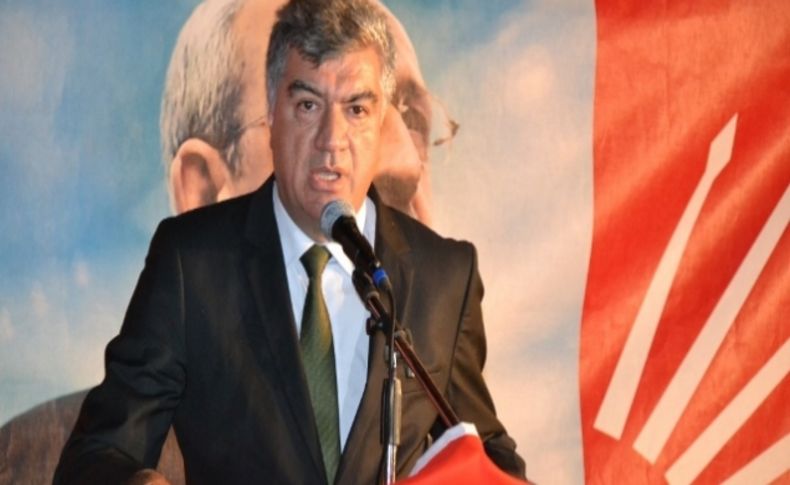 Engin:Başbakan, öğretmenlerin gününü nasıl kutlayacak