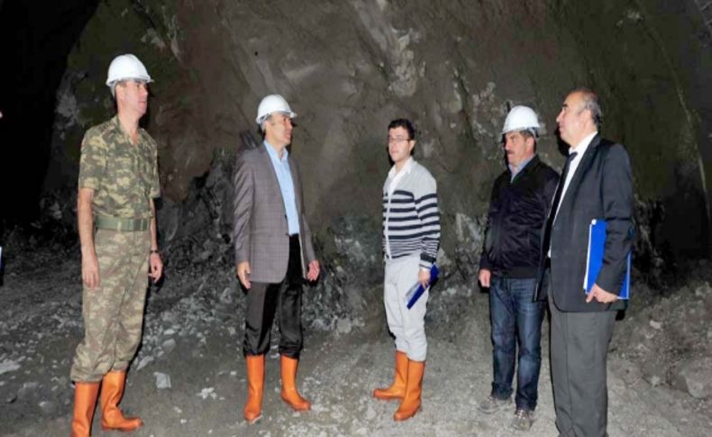 Erzurum Valisi Altıparmak, Ovit Tüneli çalışmalarını denetledi