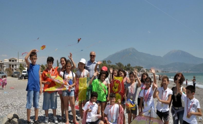 Fethiye semaları uçurtmalarla renklendi