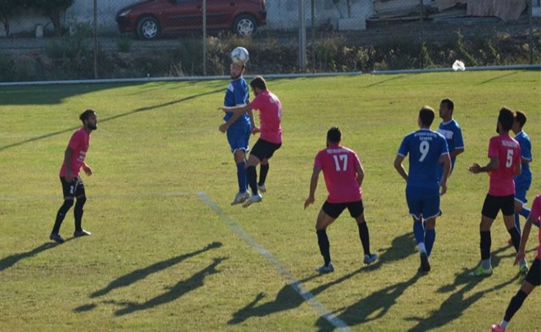 Foça Belediye İzmir Büyükşehir'e acımadı!