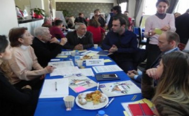 Foça'nın geleceği için biraraya geldiler