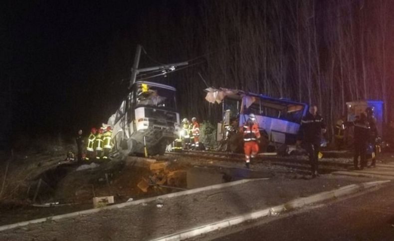 Fransa'da feci tren kazası! Ölü ve yaralılar var