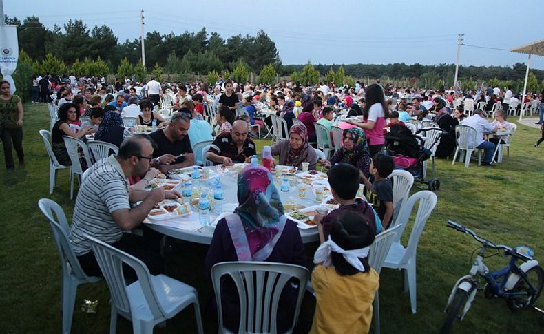 GAZİSEM öğrencileri iftarda buluştu