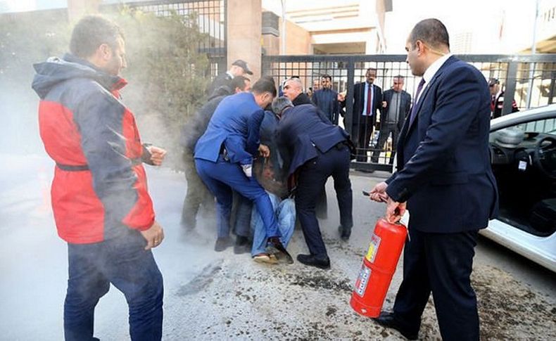 Genel merkez önünde kendini yakmaya çalışmıştı: CHP şikayetçi oldu