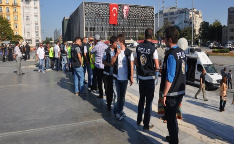 Gezi Parkı'na vatandaşlar alınmıyor