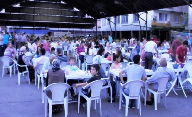 Gezici iftar çadırı ilçe halkını birbiriyle kaynaştırdı