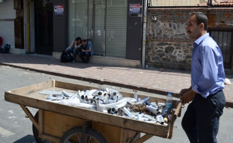 Göz yaşartan gaz bombası onun yüzünü güldürdü (Özel)