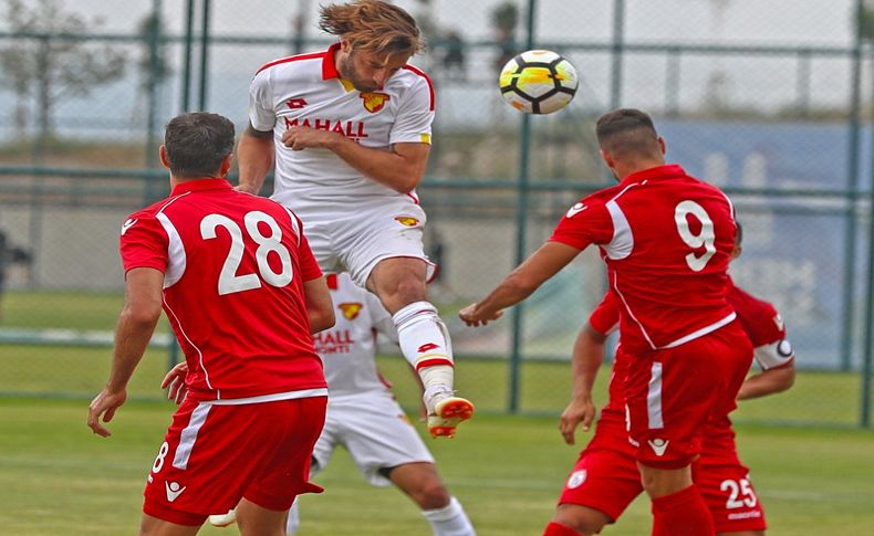 Göztepe'den Altınordu'ya geçit yok