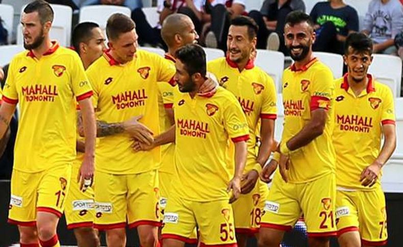 Göztepe ilk yarı performansıyla alkış topladı