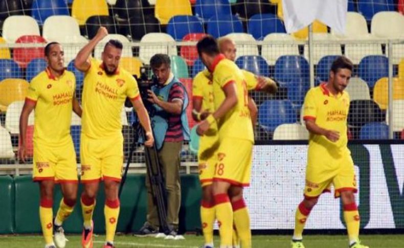 Göztepe Kayserispor'a karşı