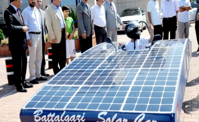 Güneş enerjisiyle çalışan 'Battalgazi' görücüye çıktı