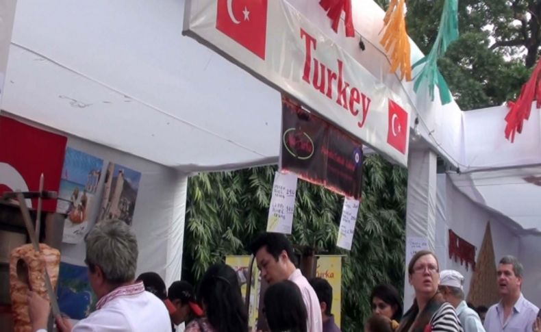 Hindistan’da yaşayan yabancılar kültürlerini festivalle tanıttı