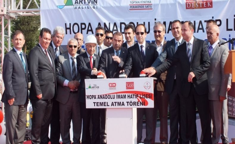 Hopa Anadolu İmam Hatip Lisesi'nin temeli atıldı