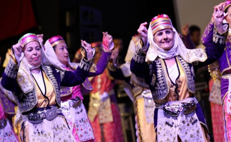 Kültürpark'ta folklor şöleni