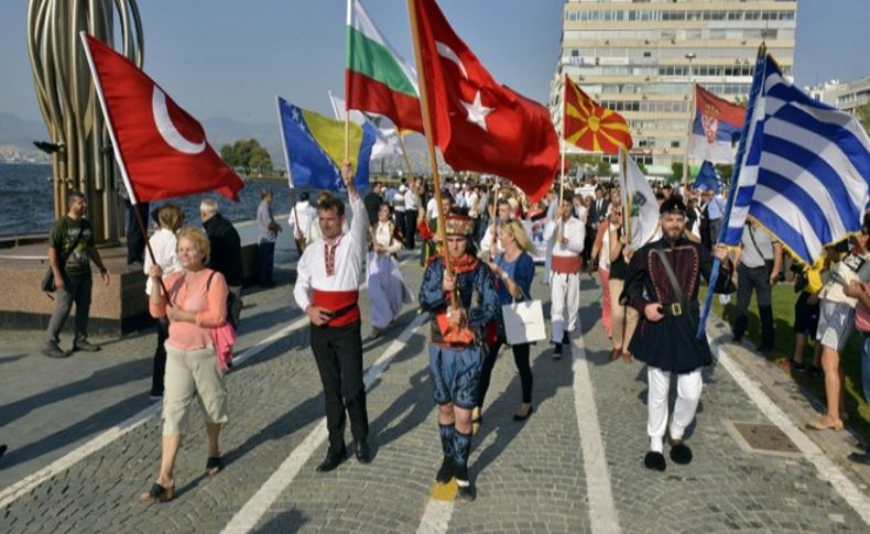 Balkanlar'dan İzmir'e çıkarma