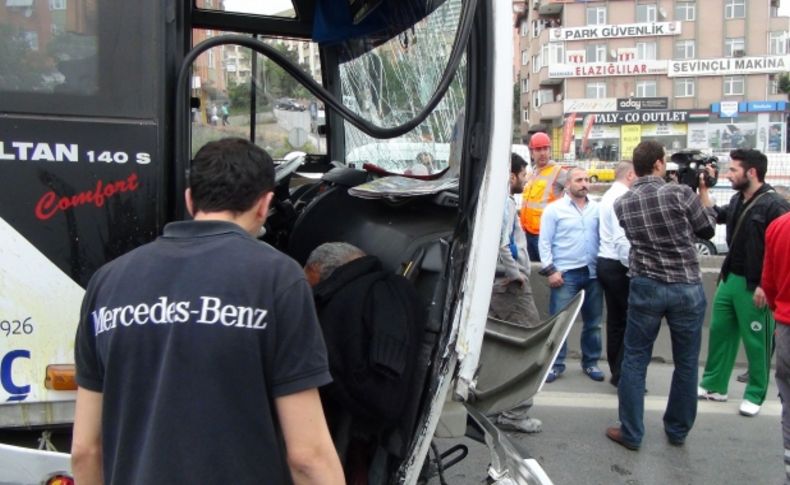 İstanbul'da karşı yöne geçen servis otobüs faciası