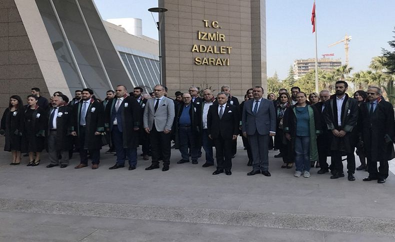 İzmir Barosu'ndan 'Avukatlar Günü' töreni