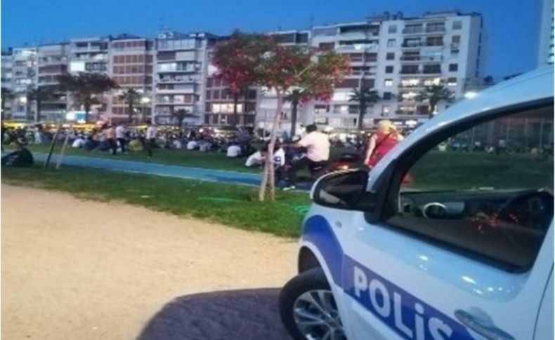 İzmir'de 300 kişiye 'sosyal mesafe' ve 'maske' cezası