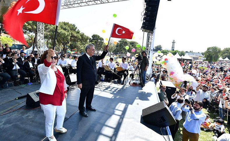 İzmir'de bayram böyle kutlanır