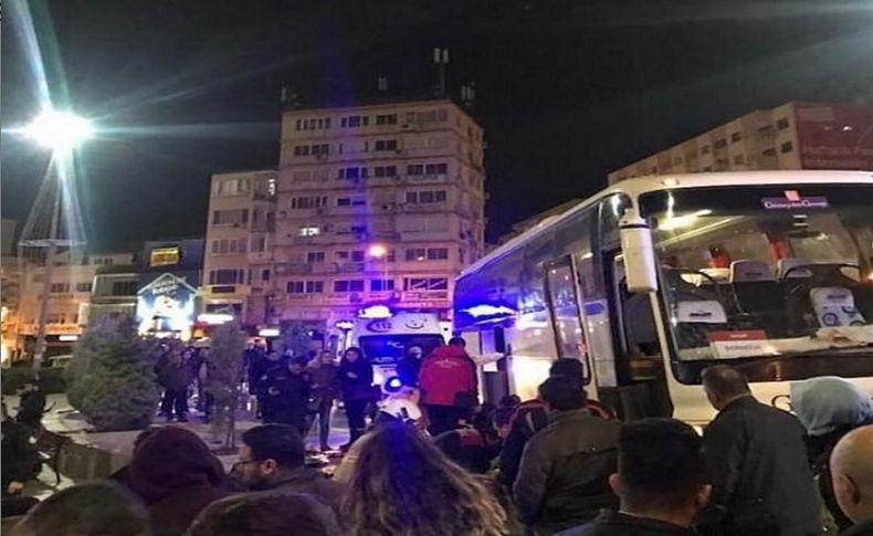 İzmir'de feci kaza; Servis aracı yayaları ezdi