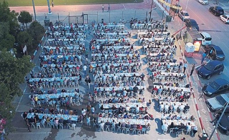 İzmir'de iftar bereketi