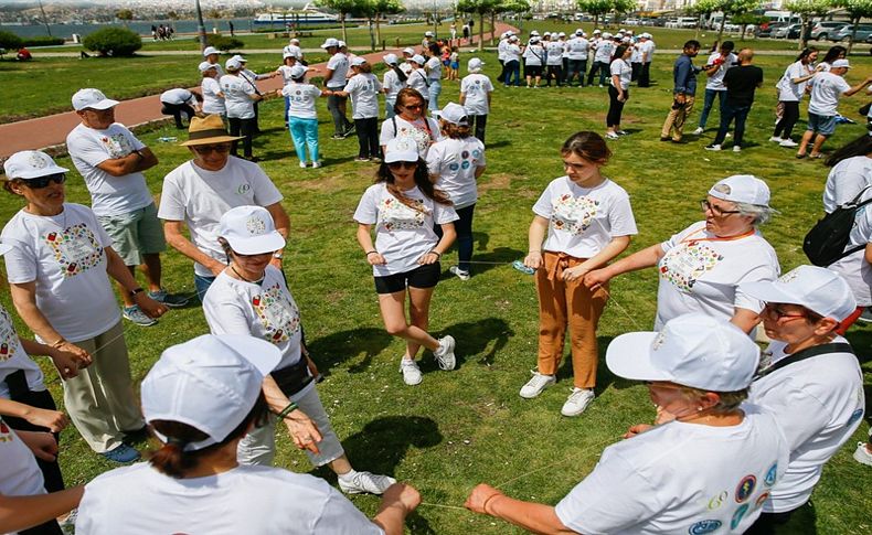 İzmir'de iki kuşağı buluşturan etkinlik