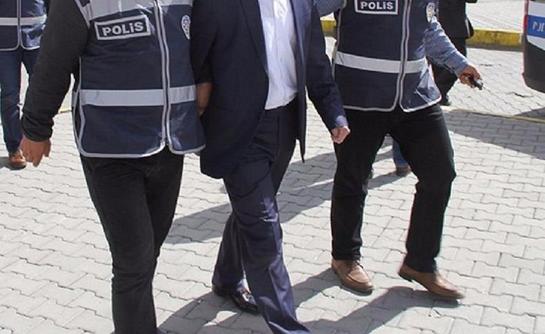 İzmir'de kapatılan derneklere FETÖ operasyonu