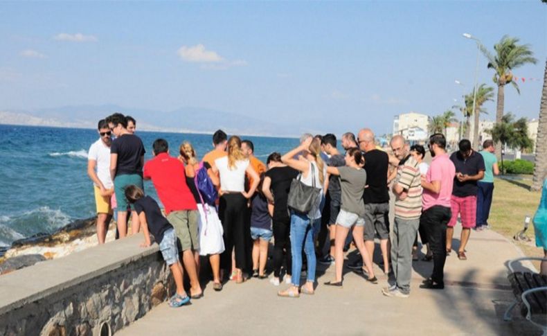 İzmir'de kıyıya vurdu, duyan koştu