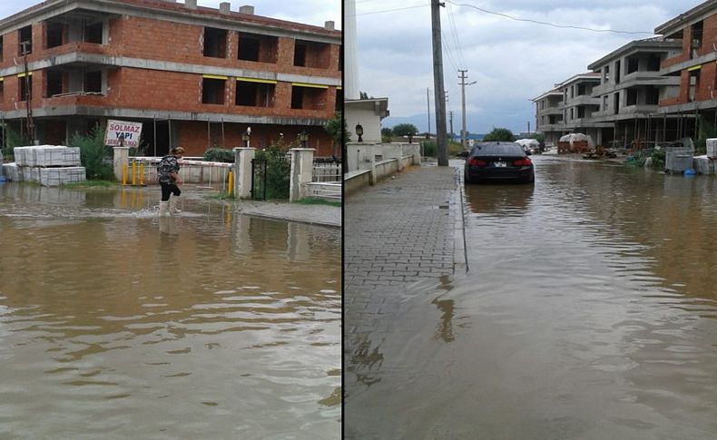 İzmir'de sağanak etkili oldu