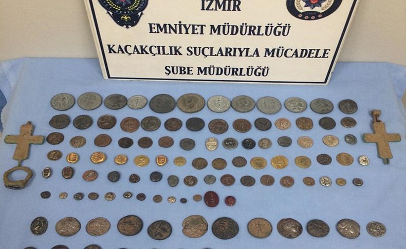 İzmir'de tarihi eser operasyonu düzenlendi